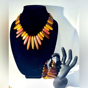 Vintage Brown Tribal Style Walnut Wood BIB Necklace with matching bracelet 😍